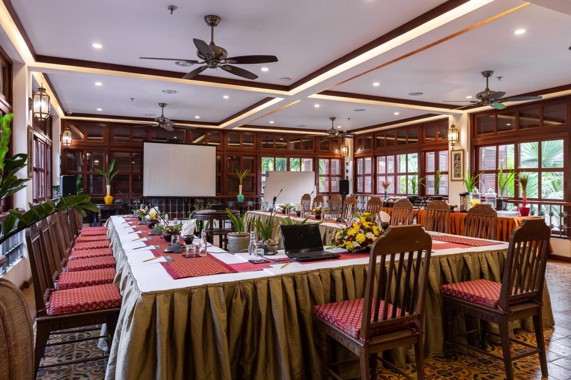 Montra Nivesha Residence And Art Siem Reap Buitenkant foto